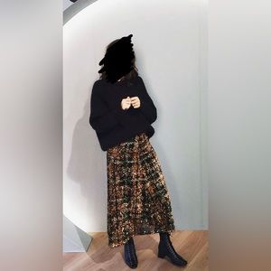 💚✨ ZARA - sequin midi skirt